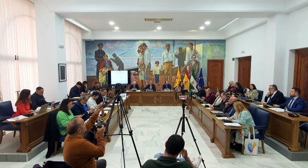 Rincón de la Victoria aprueba de forma inicial la primera ordenanza municipal para el uso eficiente del agua