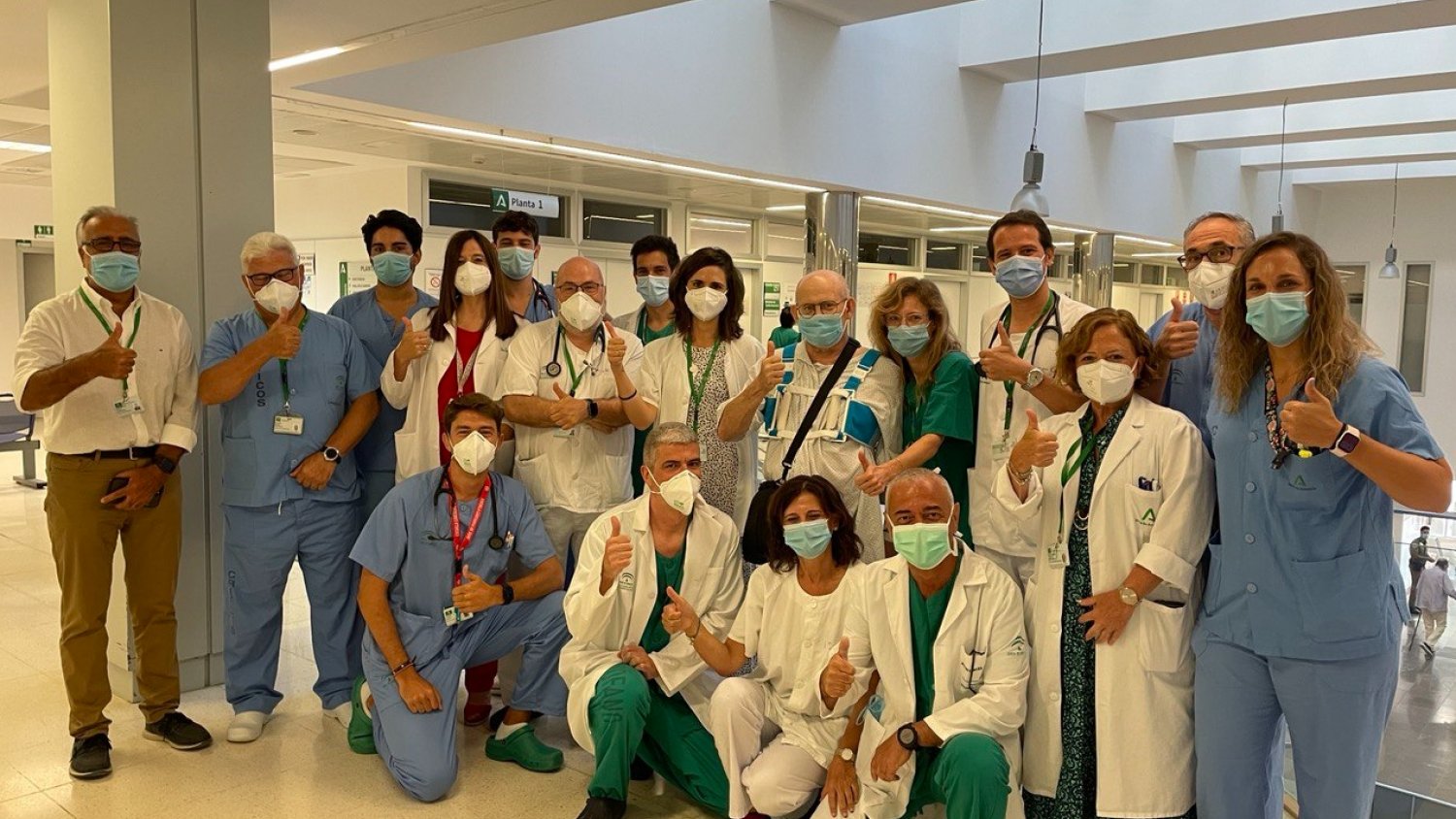 El Hospital Clínico de Málaga implanta con éxito el primer corazón artificial definitivo en la provincia