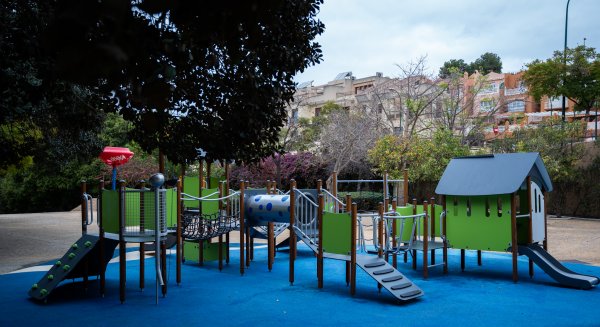 El Ayuntamiento de Málaga renueva y mejora el Parque del Agua en el Camino de Colmenar 