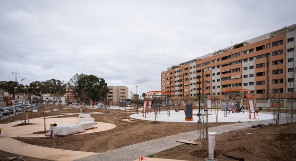 El nuevo parque de Teatinos cuenta con cerca de 7.000 m² para la práctica deportiva al aire libre