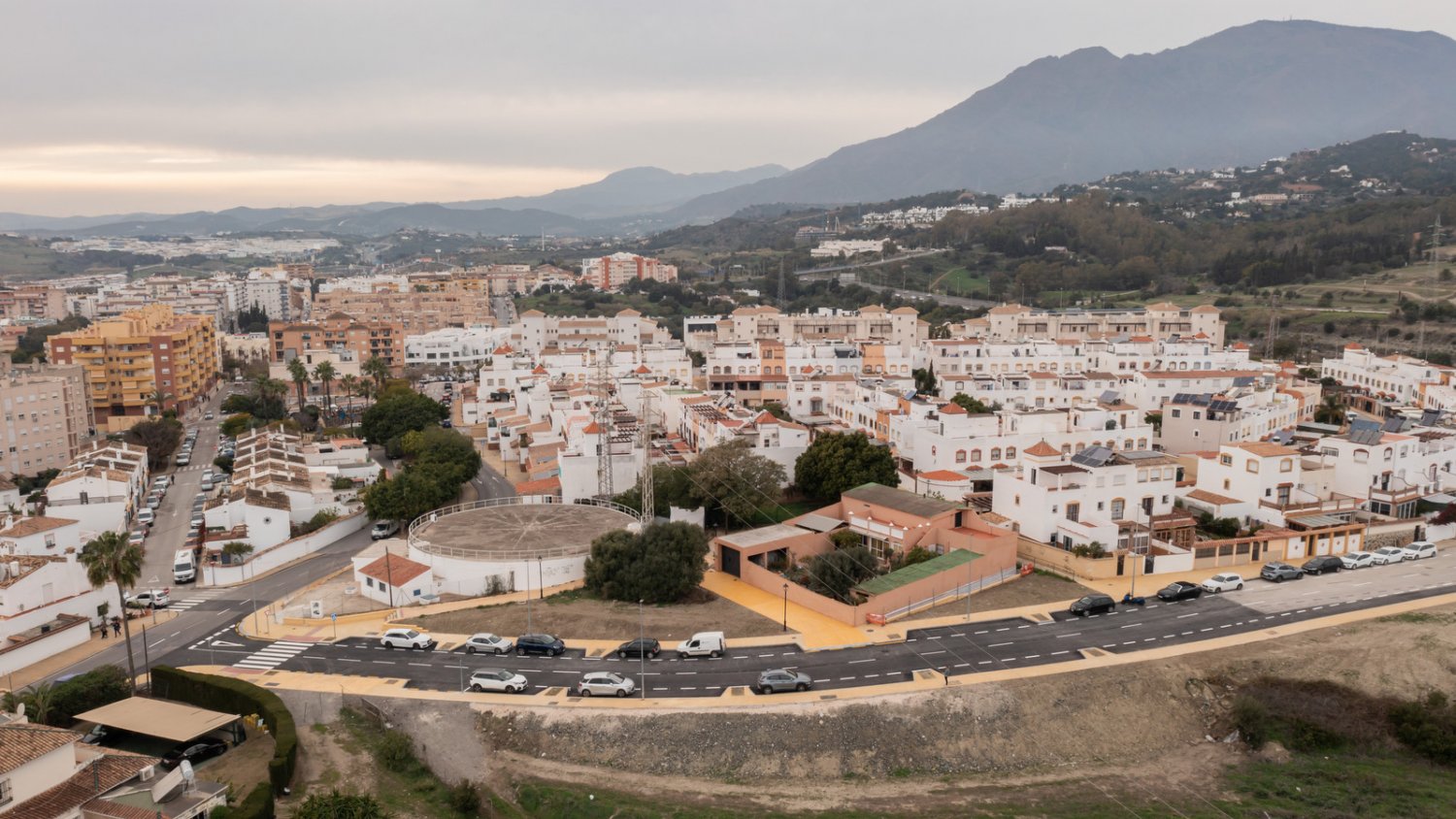 El Ayuntamiento de Estepona abre al tráfico la ampliación de la ronda norte de circunvalación 