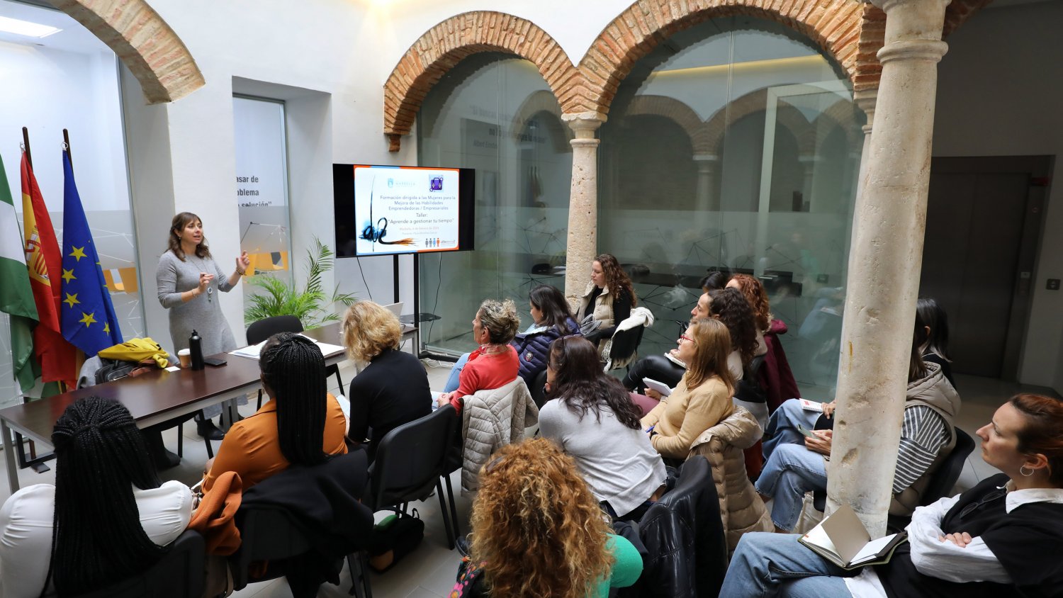Marbella inicia unos talleres para capacitar a mujeres en emprendimiento y gestión empresarial