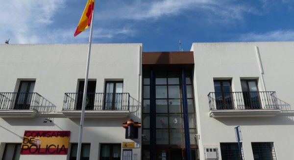 La Policía Nacional detiene en Estepona al responsable del hurto de un reloj de alta gama valorado en 8.000 euros