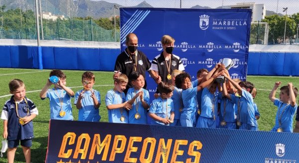 Marbella reinstaura el torneo ‘Estrellas del Fútbol’ y llevará el nombre del periodista deportivo Enrique Moreno 