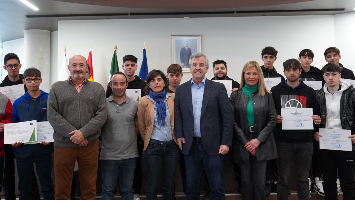 Estepona entrega diplomas de participación en los talleres de ‘Jardinería’, y ‘Electricidad, Fontanería y Albañilería’