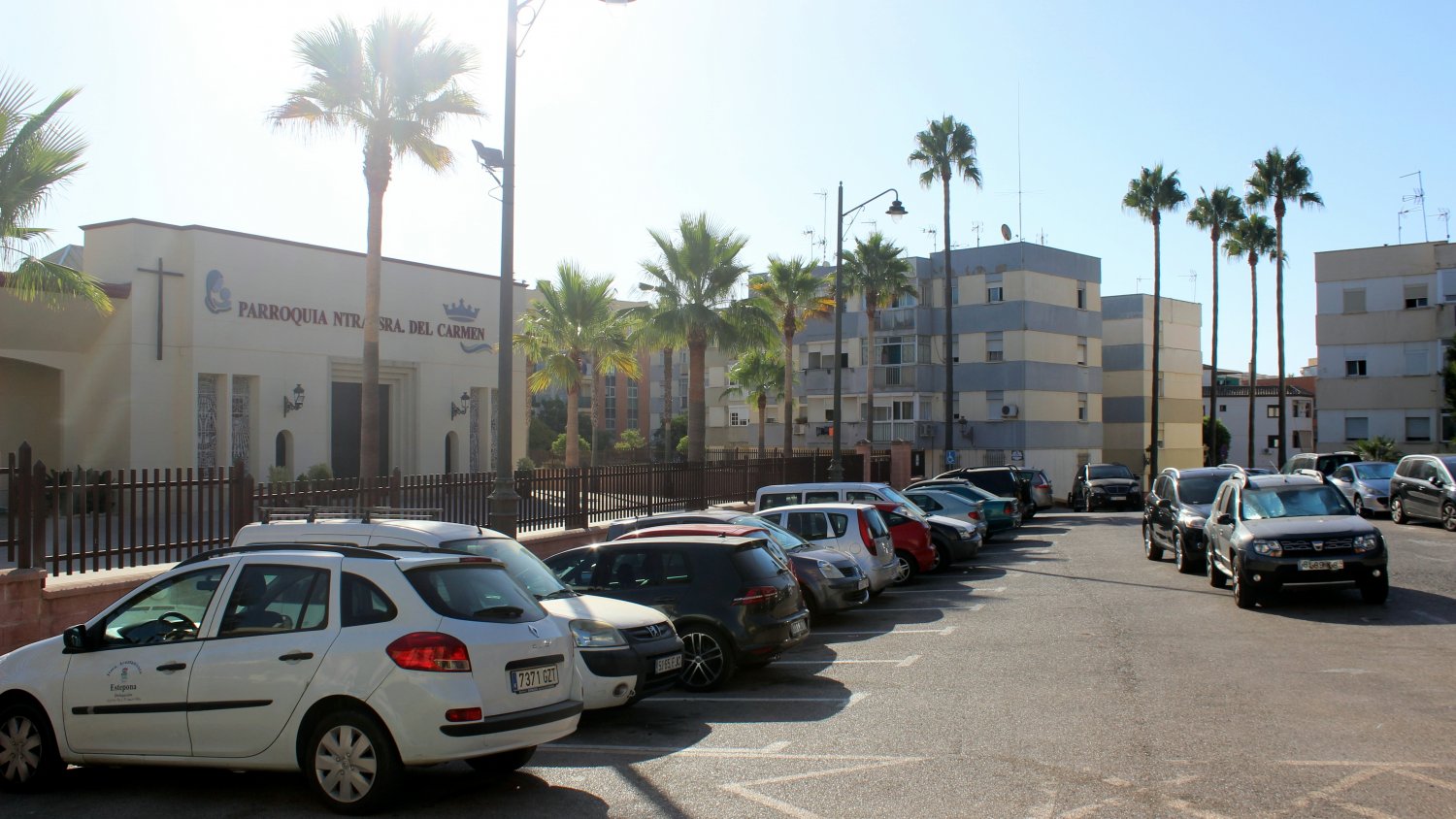 Estepona proyecta un nuevo parking público con coste de un euro al día junto a la parroquia del Carmen