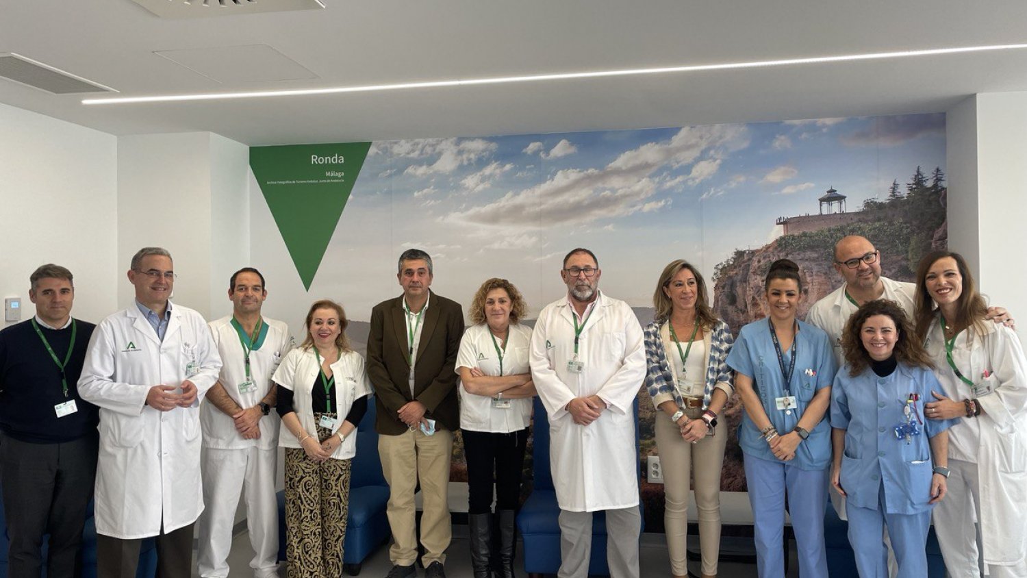 El Hospital Clínico de Málaga estrena sala de espera para familiares de pacientes en UCI 