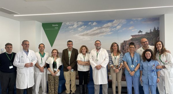 El Hospital Clínico de Málaga estrena sala de espera para familiares de pacientes en UCI 