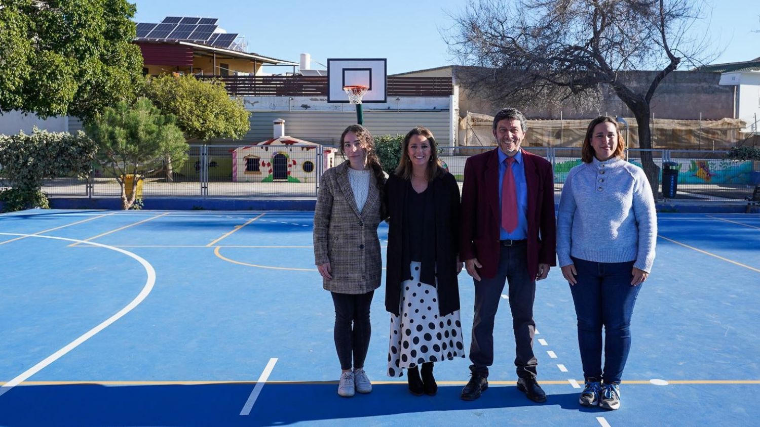 El Ayuntamiento de Málaga finaliza la reparación de la pista deportiva del colegio José Calderón de Campanillas