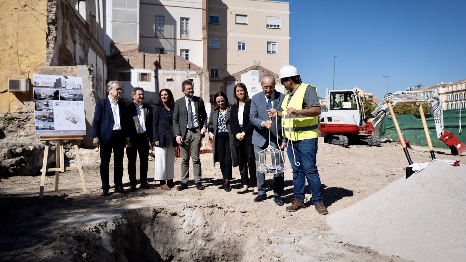 El Ayuntamiento de Málaga impulsa el nuevo equipamiento cultural junto al cine Albéniz 