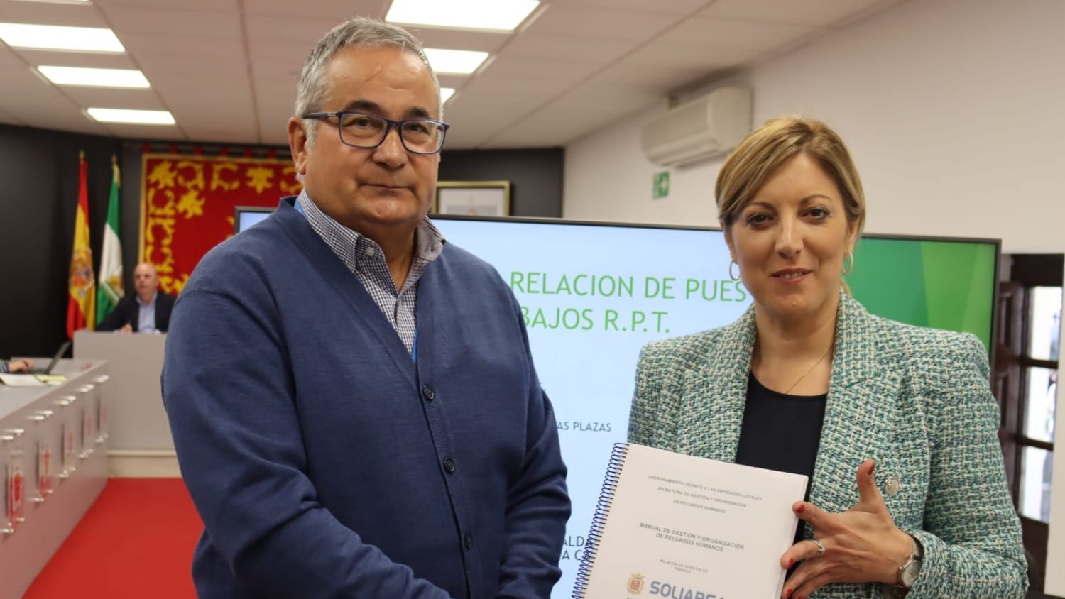 Ronda firma una Relación de Puestos de Trabajo con la empresa municipal de limpieza Soliarsa