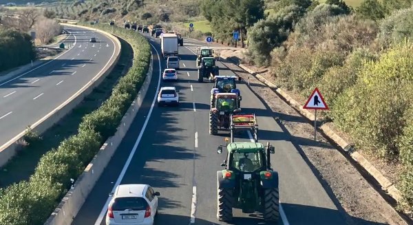 Afectado el tráfico en Málaga debido a la huelga de tractores convocada por las organizaciones y cooperativas agrarias