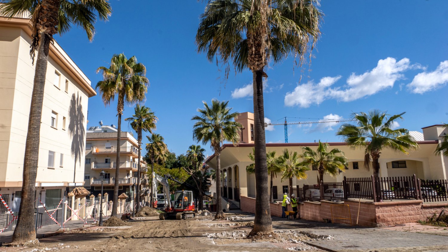 Estepona inicia las obras del sexto aparcamiento público con coste de 1 euro al día en El Carmen
