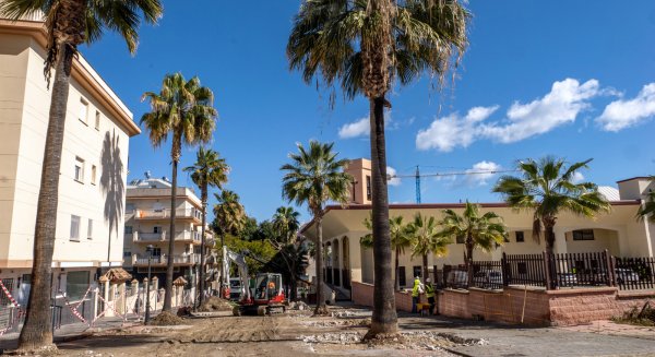 Estepona inicia las obras del sexto aparcamiento público con coste de 1 euro al día en El Carmen