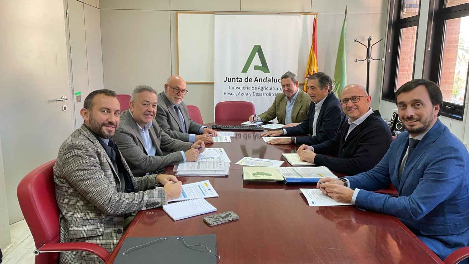 La Consejería de Agricultura y Seiasa analizan los proyectos de modernización de regadío en marcha