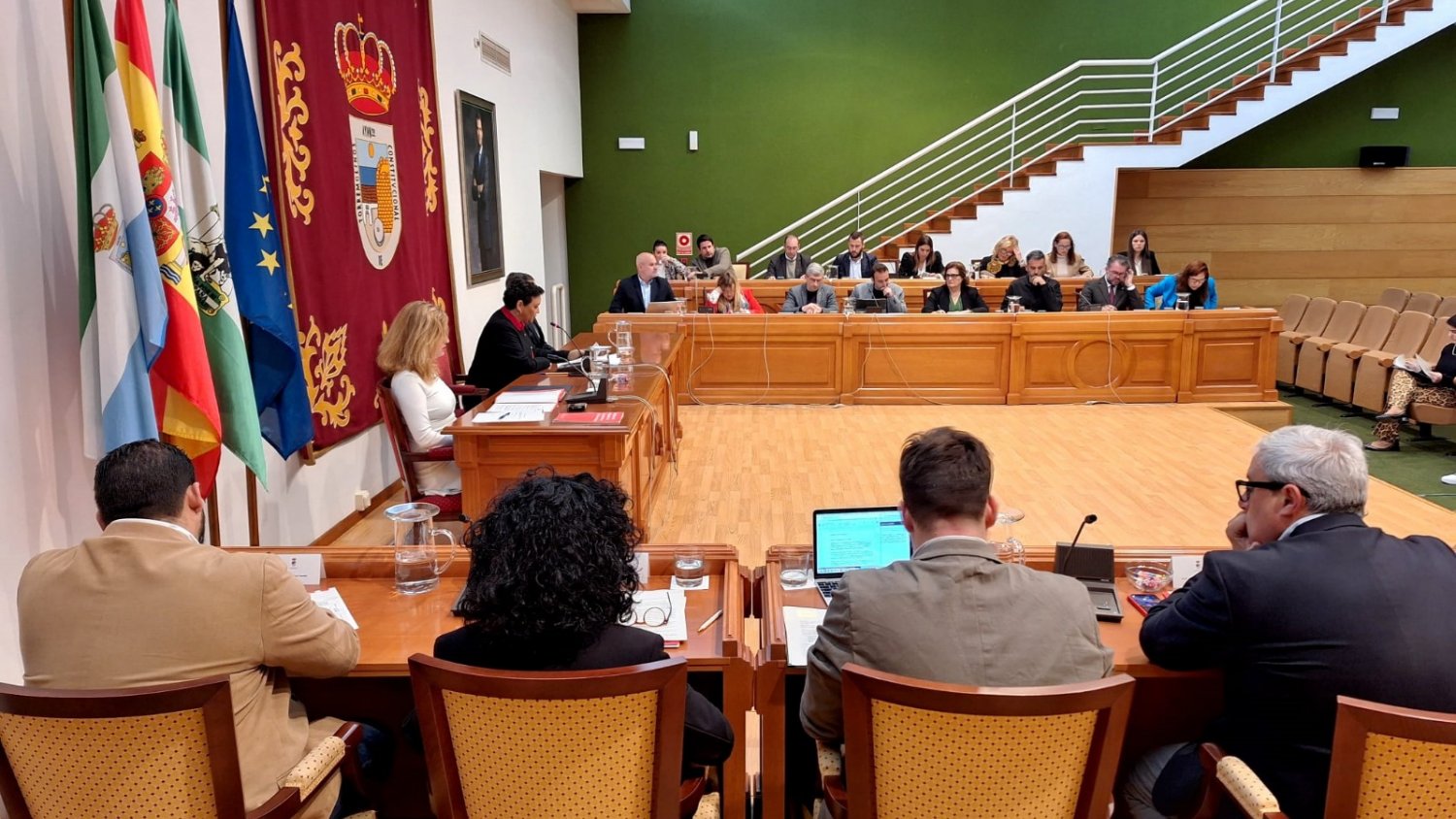 El pleno de Torremolinos aprueba apoyar e impulsar las acciones relativas al Día Internacional de la Mujer