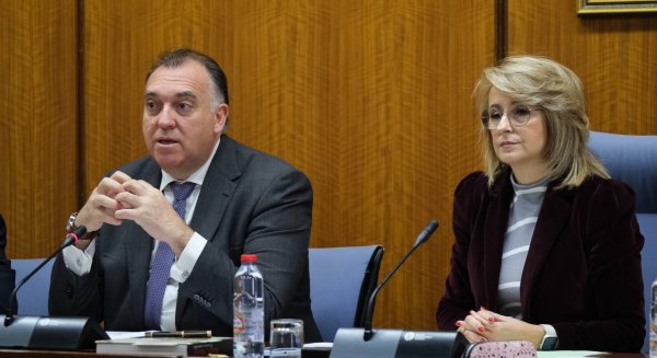 La Junta reafirma su apuesta por las bibliotecas andaluzas con 109.600 ejemplares de libros en papel