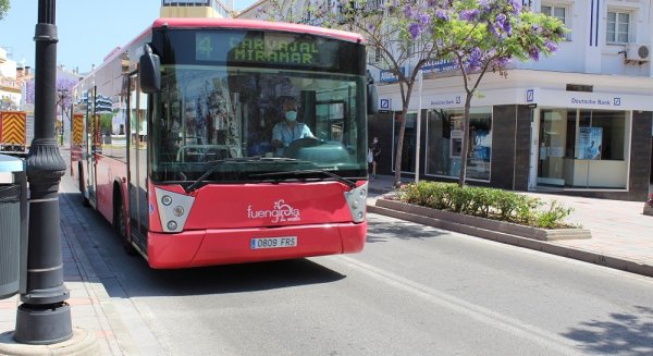 Fuengirola anima a dejar el coche en casa durante la Noche Viva y hacer uso del autobús urbano gratuito