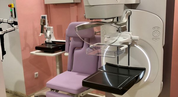 El Hospital de Antequera refuerza su servicio de radiodiagnóstico con un mamógrafo y un ecógrafo nuevos