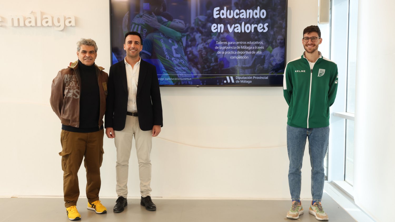 La Diputación de Málaga y el CD UMA Antequera llevarán los talleres Educando en Valores a 30 municipios 