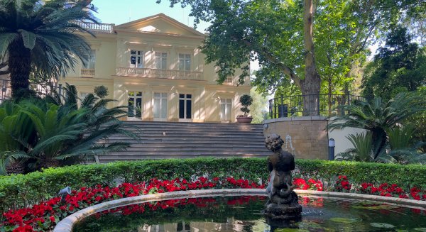 El Jardín Botánico La Concepción de Málaga acoge la exposición temporal Memorial Juan Miguel Alba