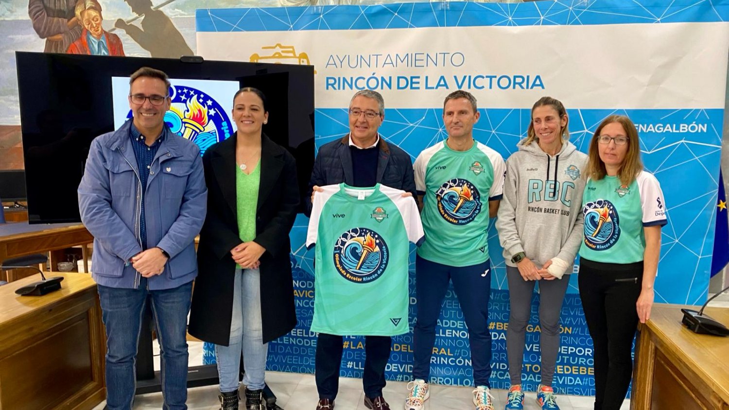 Rincón de la Victoria celebra la I Olimpiada Escolar con la participación de 600 alumnos del municipio 