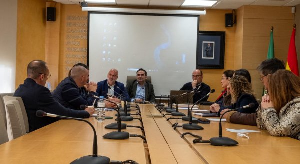 La Mancomunidad Occidental dispone de 15 barcos para la limpieza de las aguas litorales