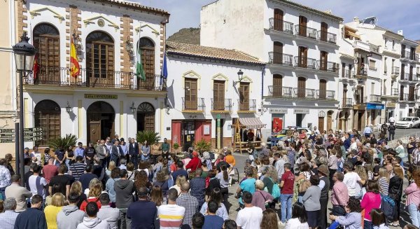 Segundo día de luto oficial en Pizarra por la muerte de una mujer a manos de su expareja 