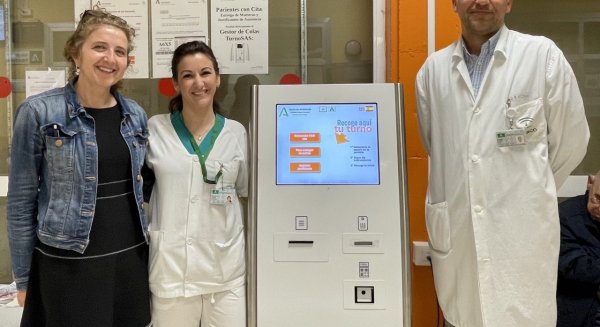 Más de 250 pacientes al día se benefician del gestor de turno del área de Extracciones en el Hospital Clínico de Málaga