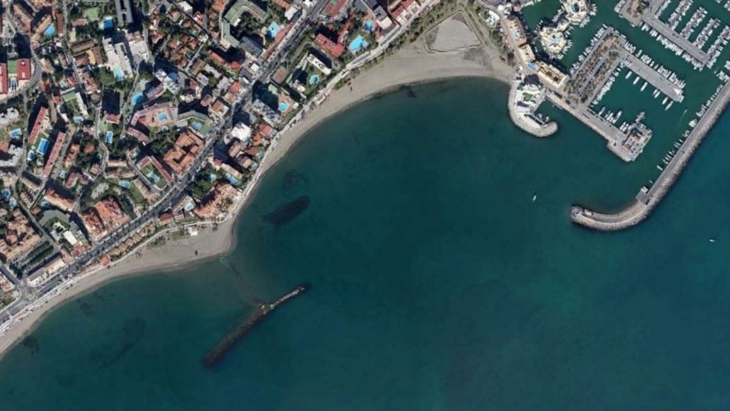 El Gobierno licita la ampliación del dique de las playas de Malapesquera y Santa Ana en Benalmádena