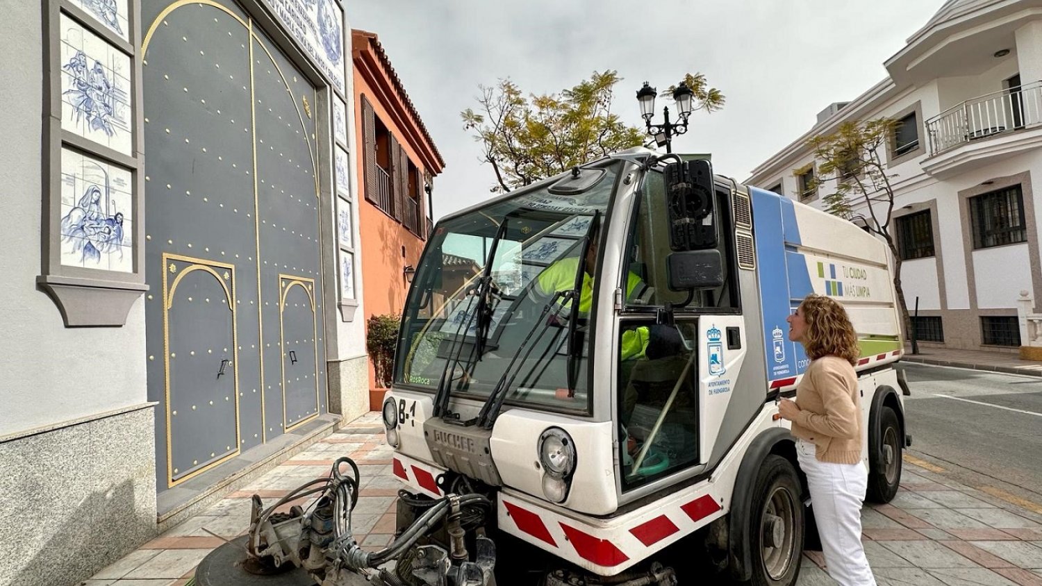 Fuengirola establece un dispositivo especial de Limpieza en Semana Santa con el refuerzo de 21 operarios