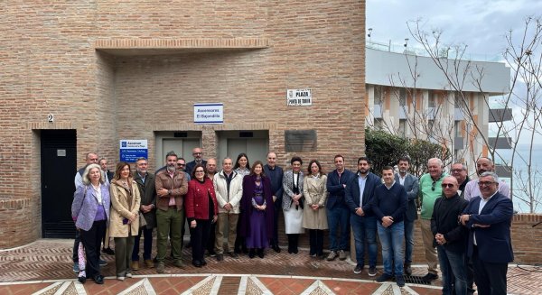 Torremolinos inaugura los ascensores que conectan El Bajondillo con el centro urbano