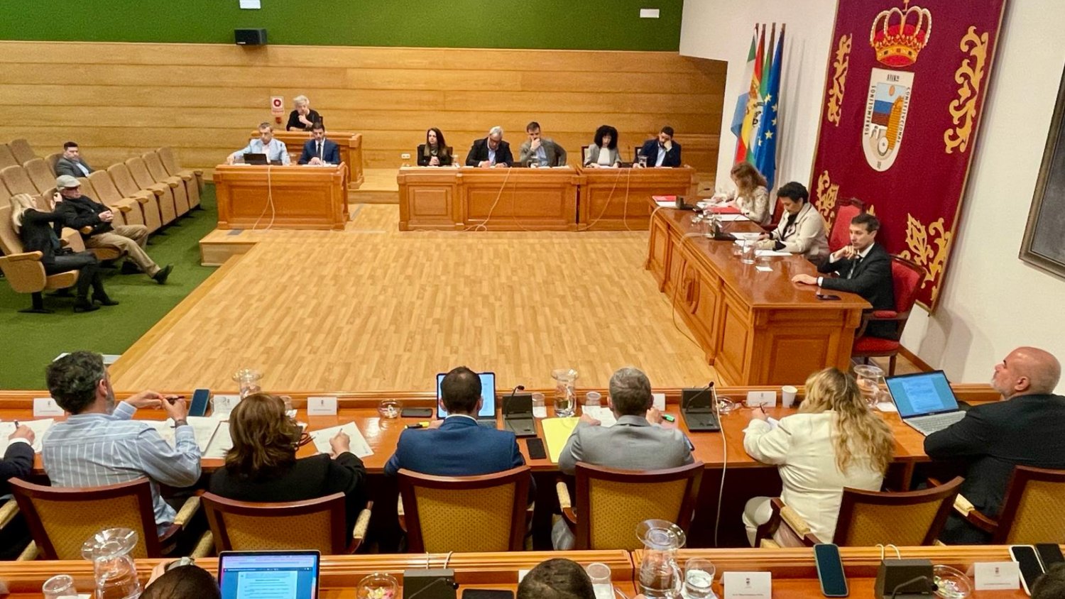 El pleno de marzo aprueba que Mariano Alba, Países Bajos y Sandra Almodóvar tengan calles en Torremolinos