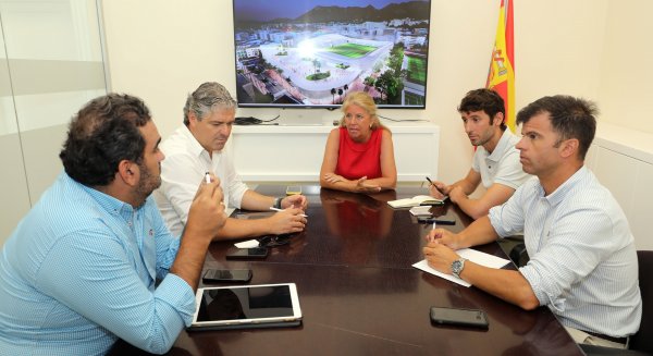 El Ayuntamiento creará una comisión técnica para el proyecto del nuevo Estadio Municipal y el Marbella FC