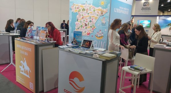 Torremolinos se promociona en el Salón DITEX 2024 la Fête des Voyages que se celebra en Marsella