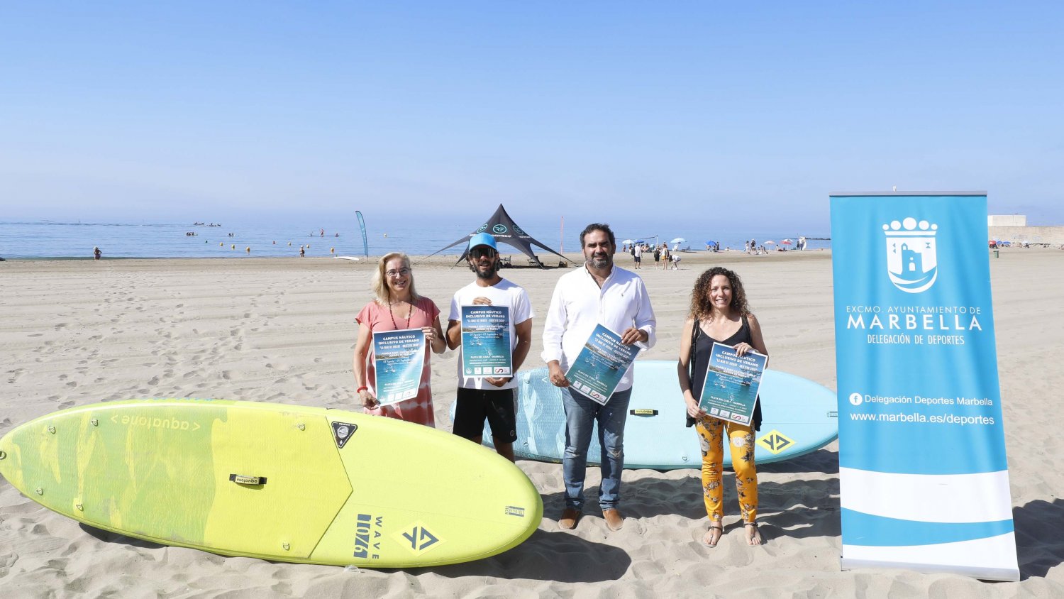 Marbella inicia este mes de agosto por primera vez un campus náutico inclusivo en la playa de El Cable