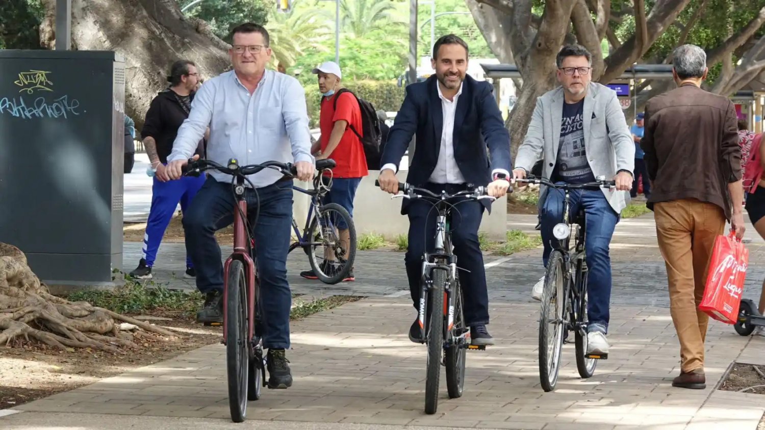PSOE Málaga exige a De la Torre la construcción de un carril bici en el túnel de La Alcazaba