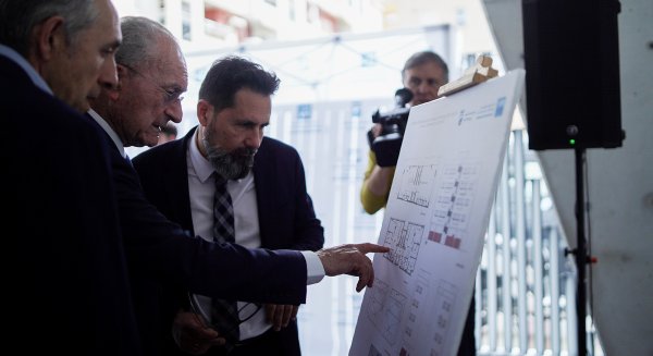 El Ayuntamiento de Málaga continúa con la entrega de VPO en alquiler con opción a compra destinada a jóvenes 