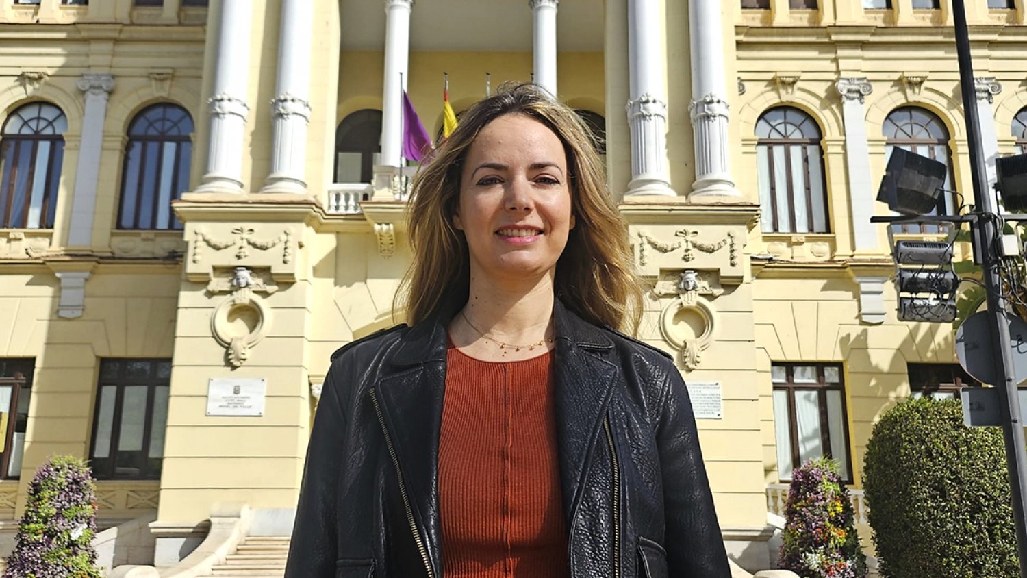 VOX Málaga propone devolver la tasa de ocupación de vía pública a vendedores ambulantes y hosteleros por el mal tiempo en Semana Santa