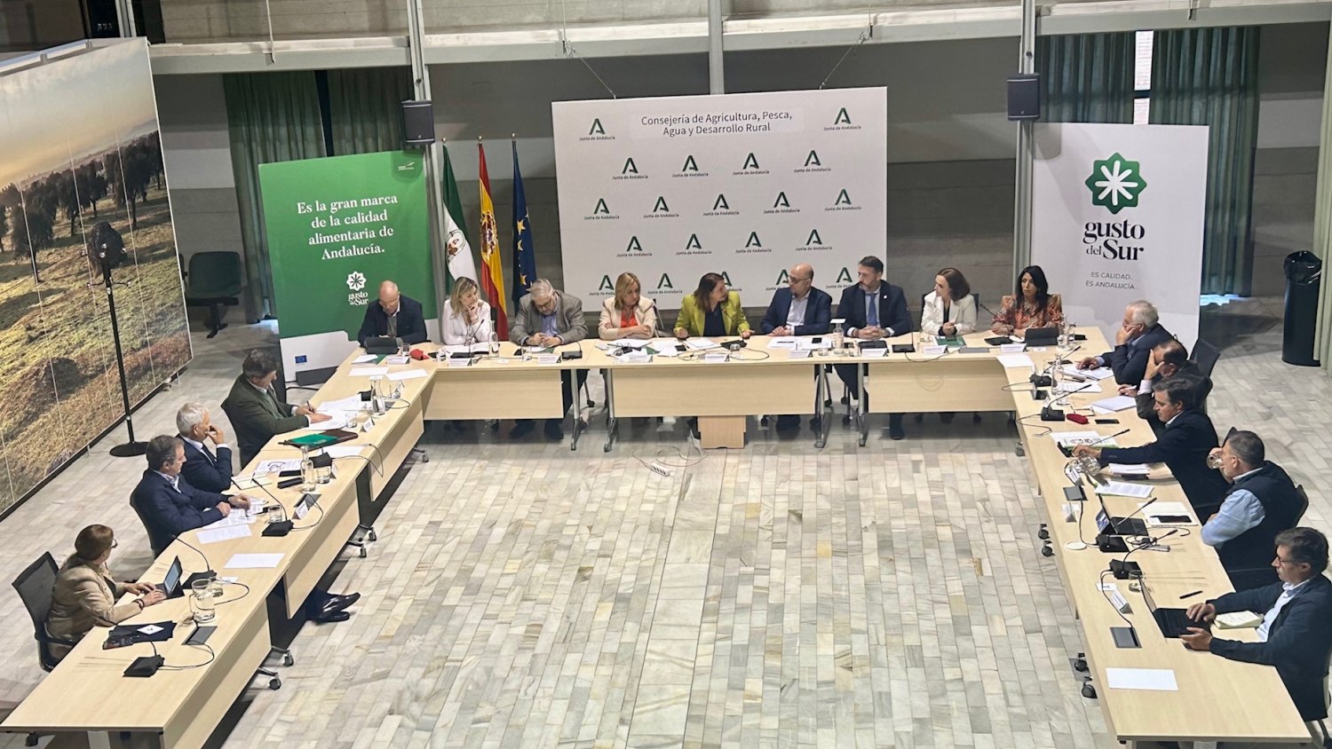 La Mesa de Interlocución aprueba un Paquete de Medidas de Impulso a la Agricultura y la Ganadería de Andalucía
