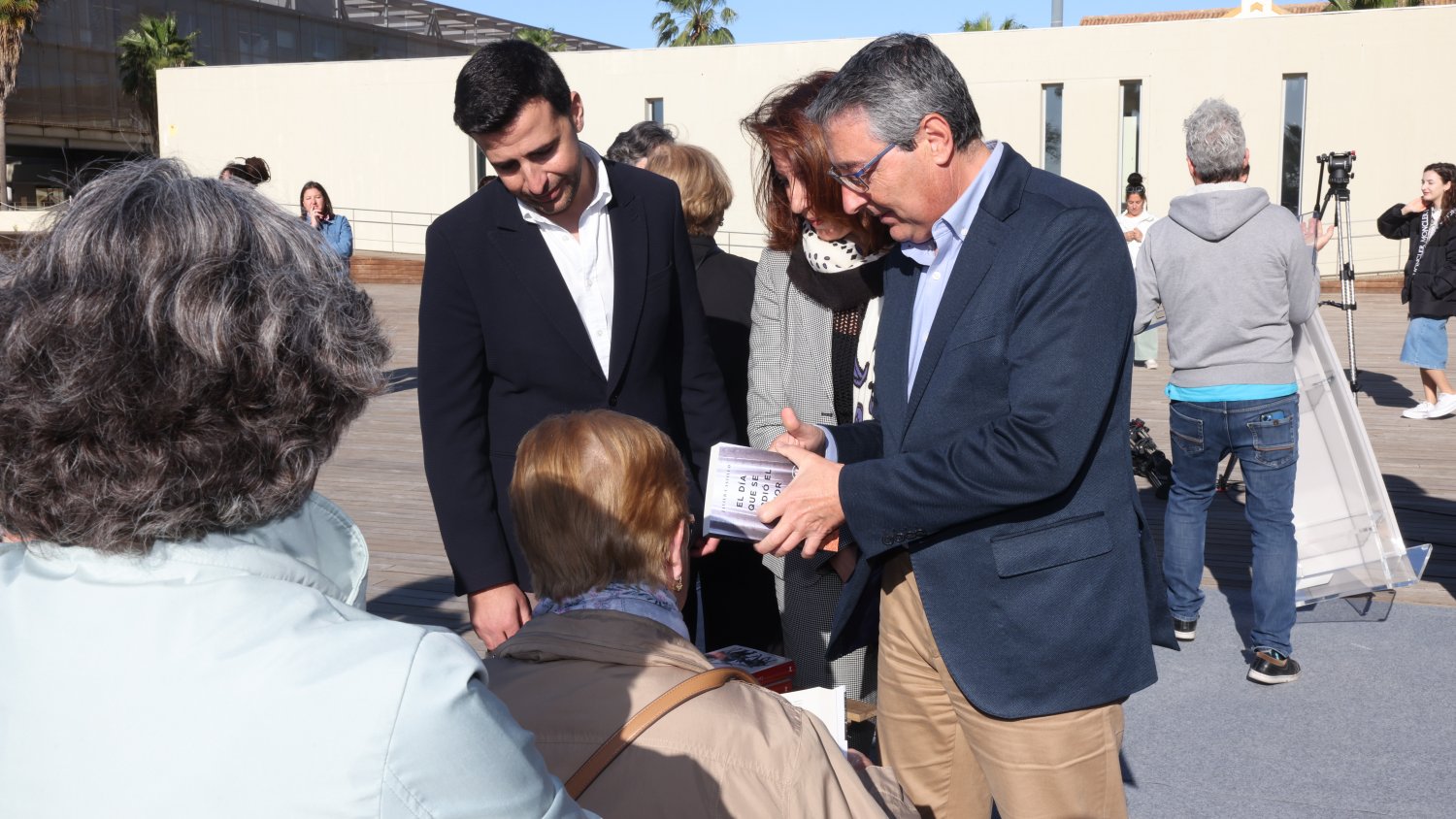 La Diputación de Málaga reparte más de 3.500 libros en los pueblos menores de 20.000 habitantes 