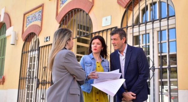 PP Málaga entrega al Gobierno el estudio informativo del tren de la Costa de 2018 que hizo el Ministerio 