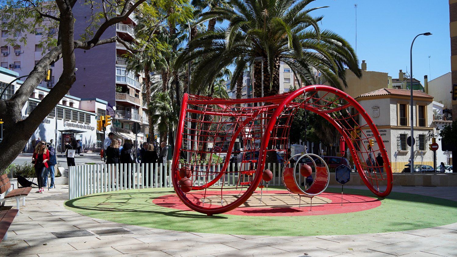 Los distritos Centro y Bailén Miraflores cuentan con un nuevo espacio abierto y de encuentro ciudadano