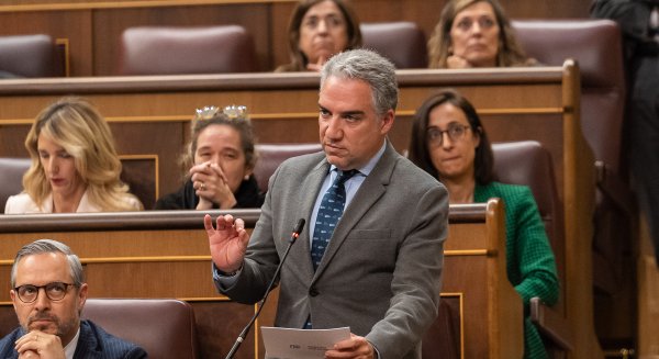 El PP registra una PNL en el Congreso y una moción en el Senado para reclamar al Gobierno el tren de la Costa 