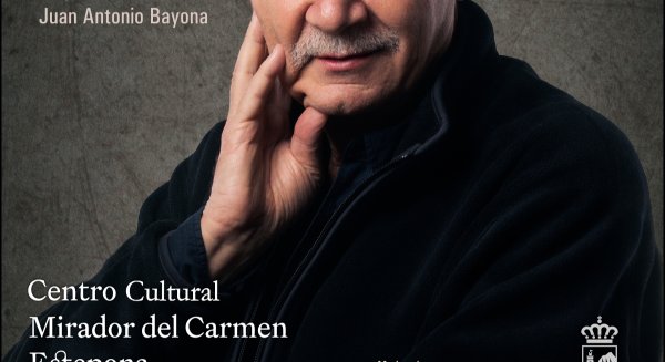El autor de ‘La sociedad de la nieve’, Pablo Vierci, participa en un encuentro en el Mirador del Carmen de Estepona