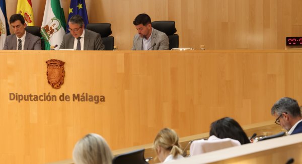 La Diputación de Málaga aprueba destinar 17 millones de euros a los municipios para obras