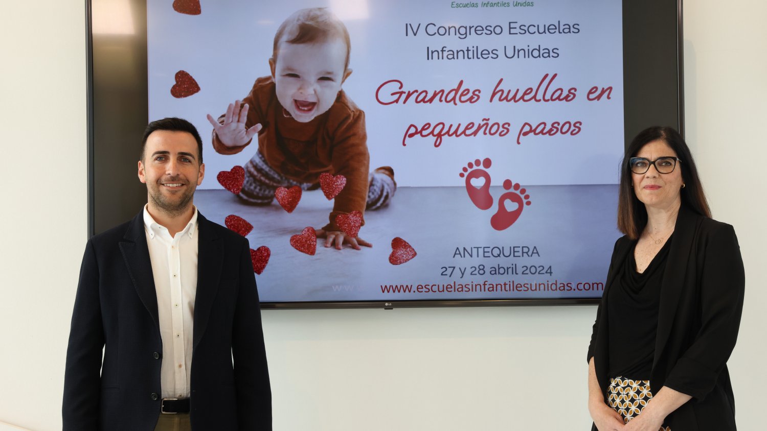 Más de 200 profesionales y padres participan en Antequera en un congreso sobre educación infantil