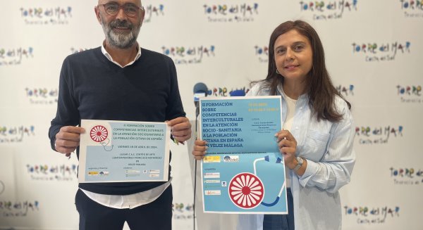 Vélez-Málaga acoge unas jornadas sobre la atención socio-sanitaria a la población gitana