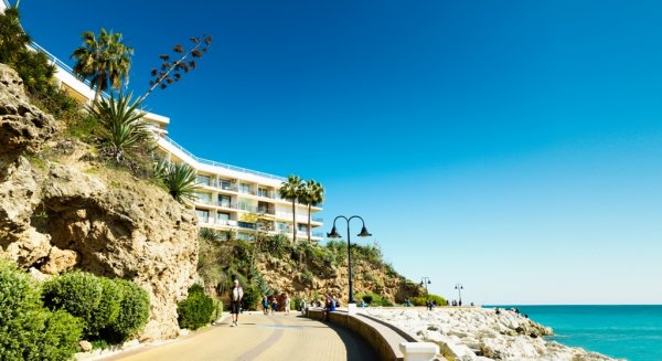 La Junta resuelve conceder a Torremolinos la calificación de Municipio Joven de Andalucía