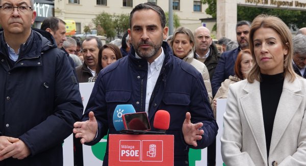 El PSOE pide la dimisión de la consejera de Salud tras el incremento de las listas de espera en Málaga